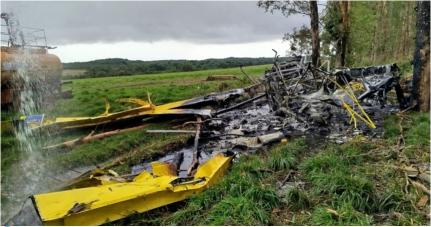 Piloto fica ferido em queda de avião agrícola no interior