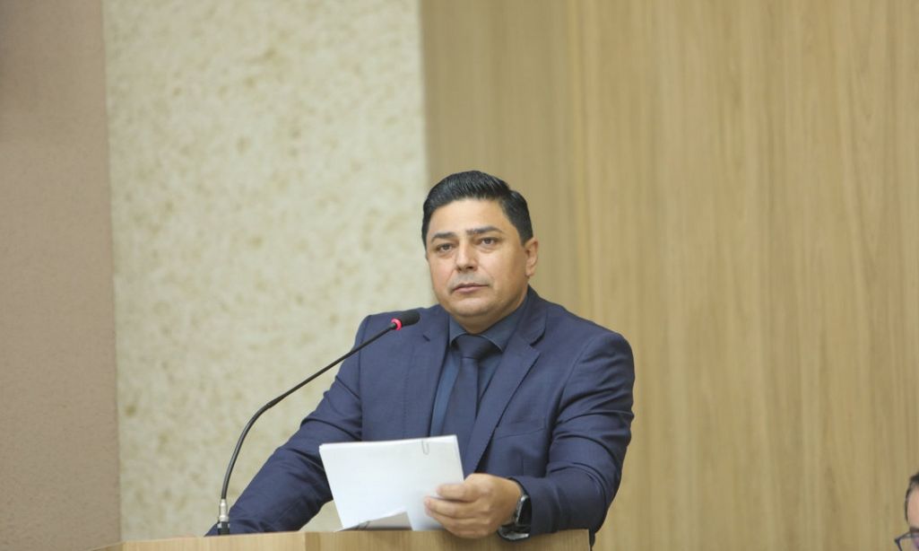 Câmara aprova Cidade Limpa e Célio Garcia cobra ações efetivas nos bairros