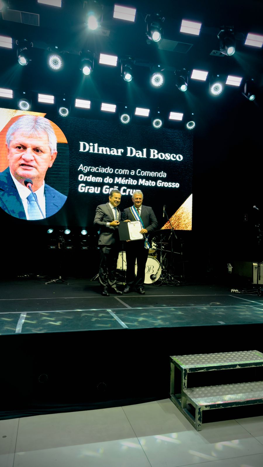 Governador Mauro Mendes presta homenagem a Dilmar Dal Bosco e evidencia papel estratégico na Assembleia Legislativa