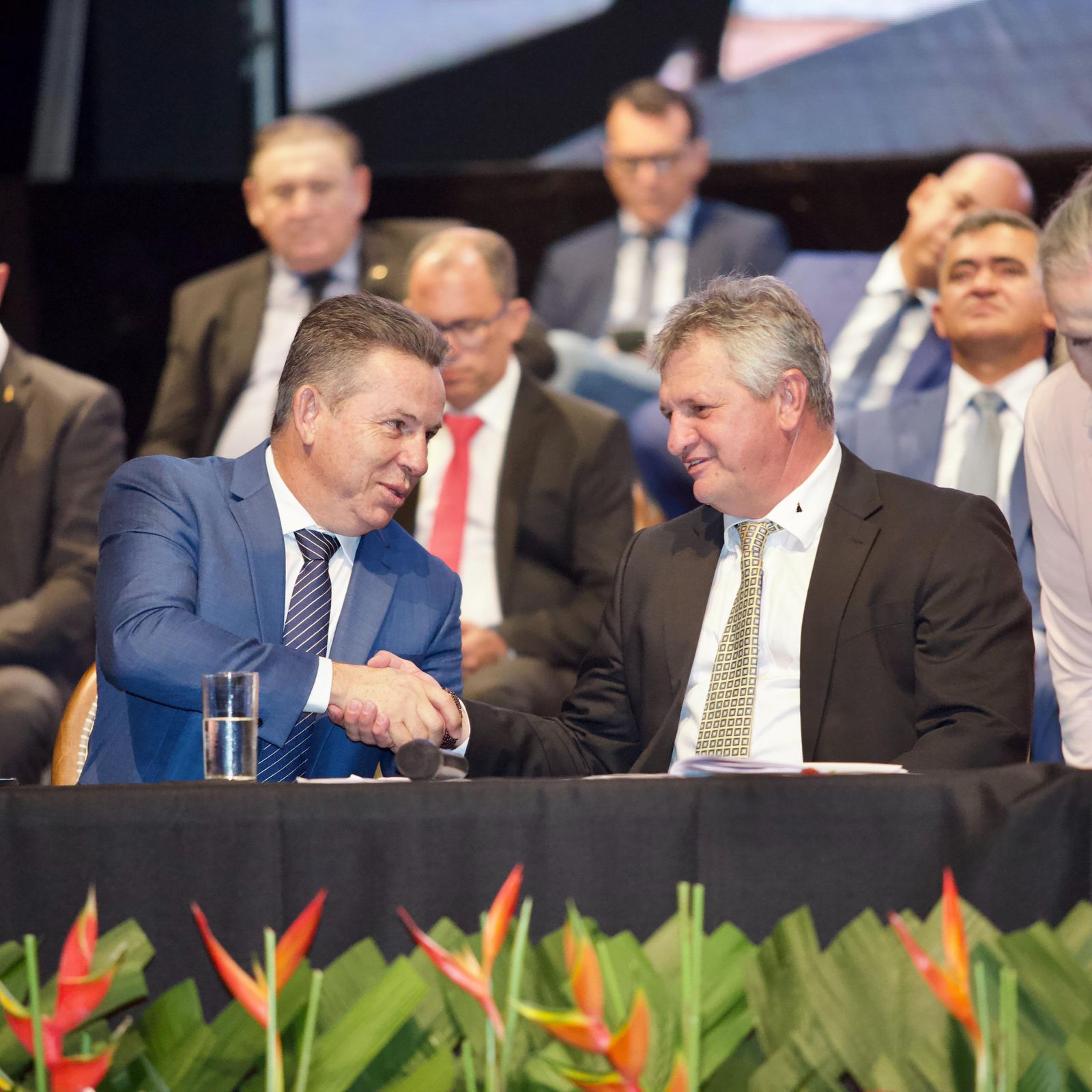 Dilmar reverencia legado de Mauro Mendes e fala em orgulho por ter caminhado ao lado do governador por mais de sete anos