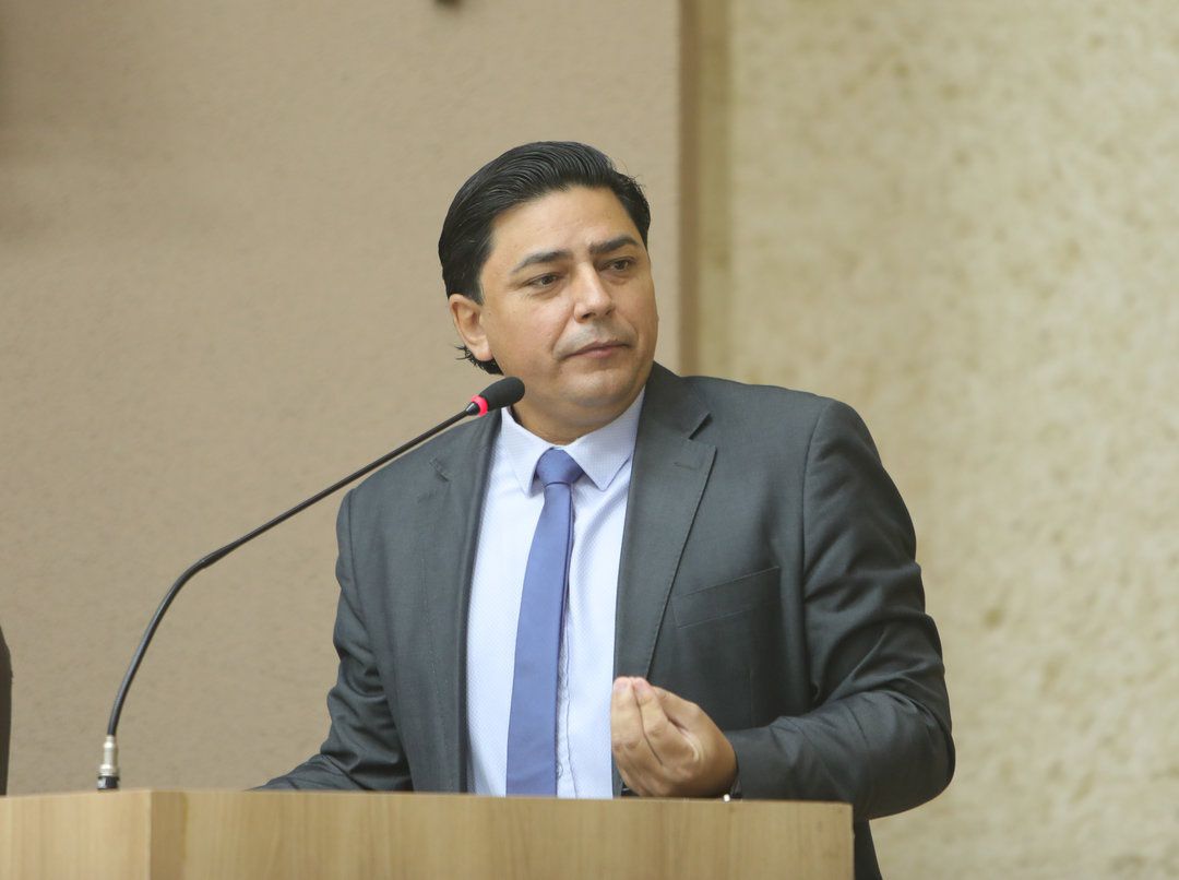 Vereador Célio Garcia propõe construção de creches e ampliação do CAPS durante sessão na Câmara de Sinop