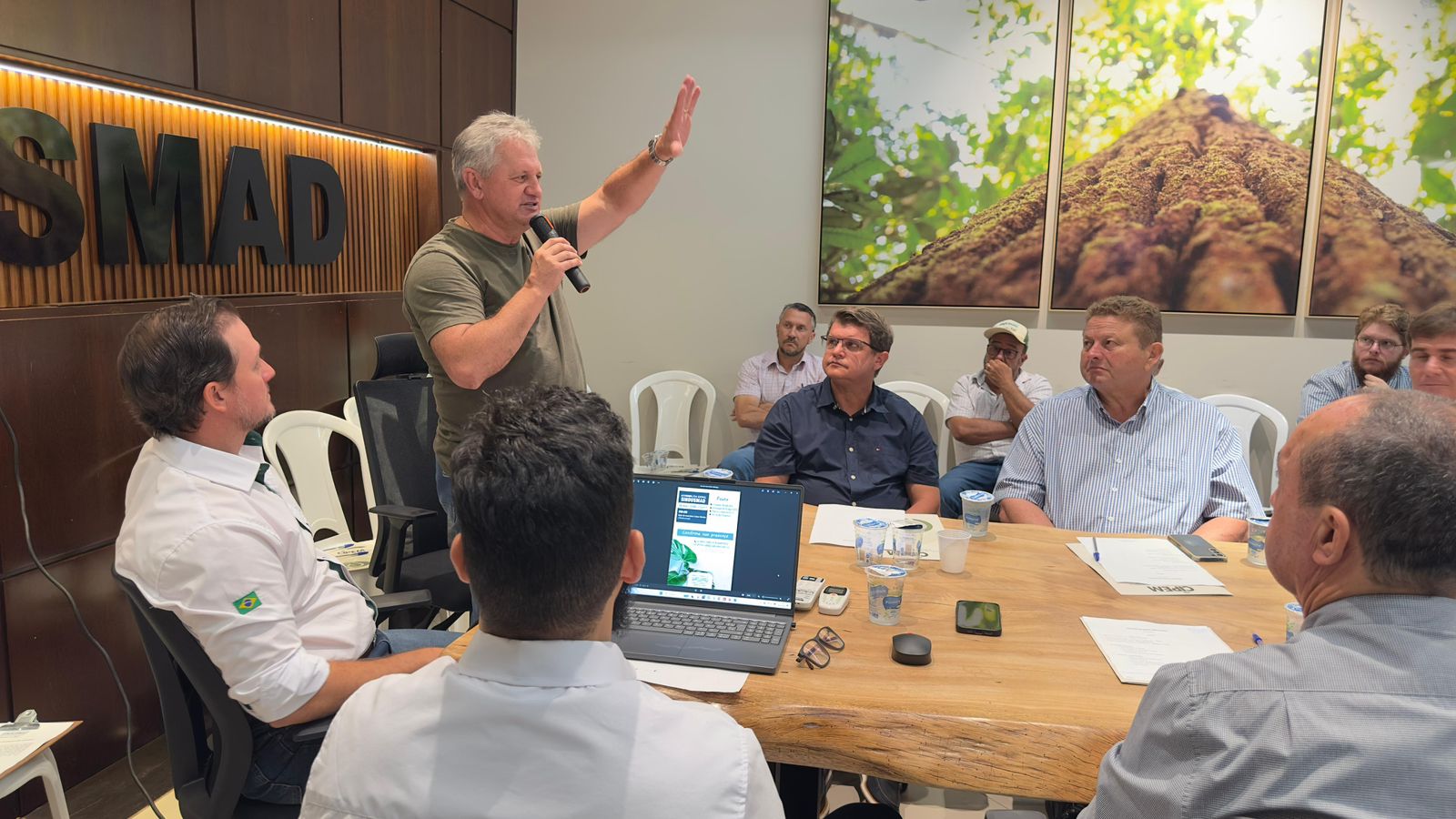 Dilmar Dal Bosco destaca leis que fortalecem a base florestal em Mato Grosso durante Assembleia Geral do Sindusmad em Sinop
