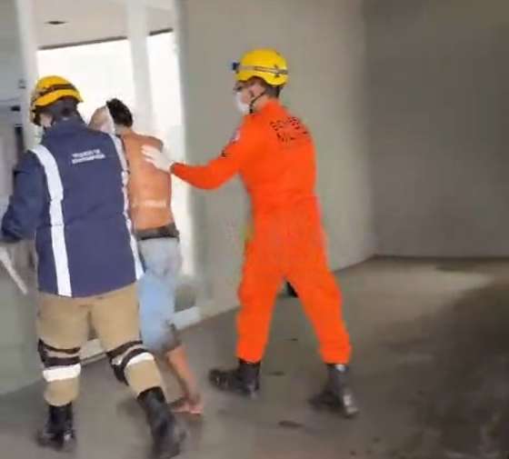 Homem é sequestrado, baleado na cabeça e consegue fugir 