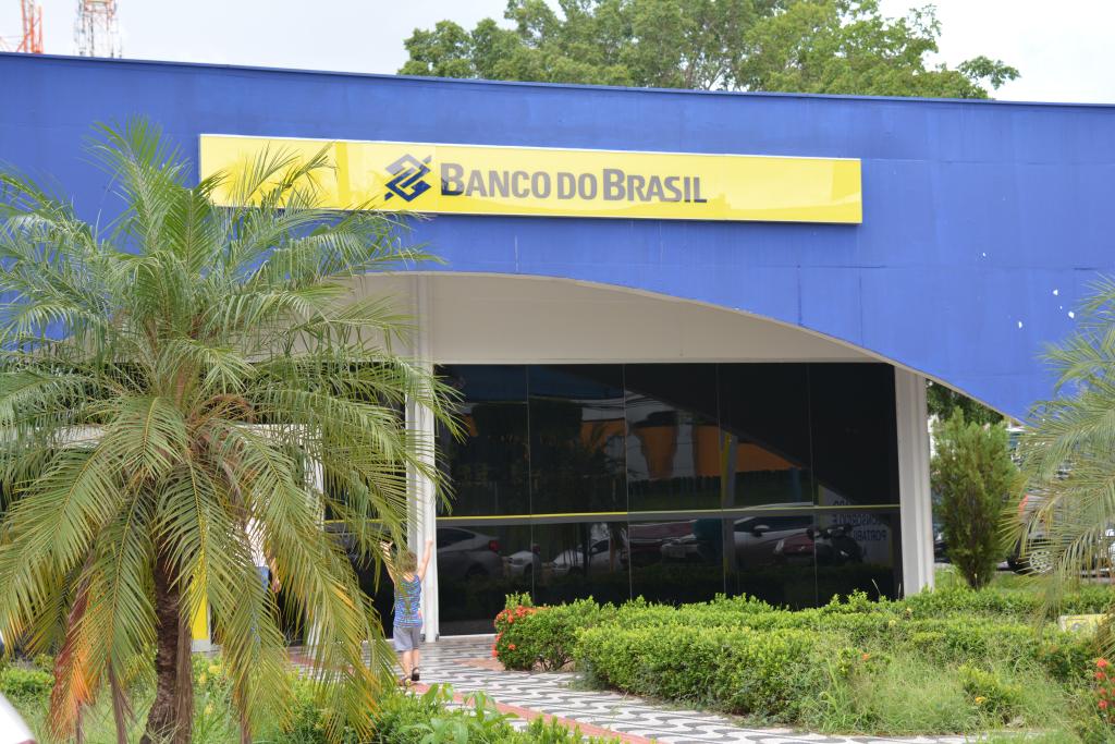 Governo de Mato Grosso paga salários de abril nesta quarta-feira (29)