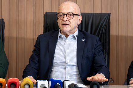 Pivetta libera emendas de festas tradicionais, mas quer limitar shows