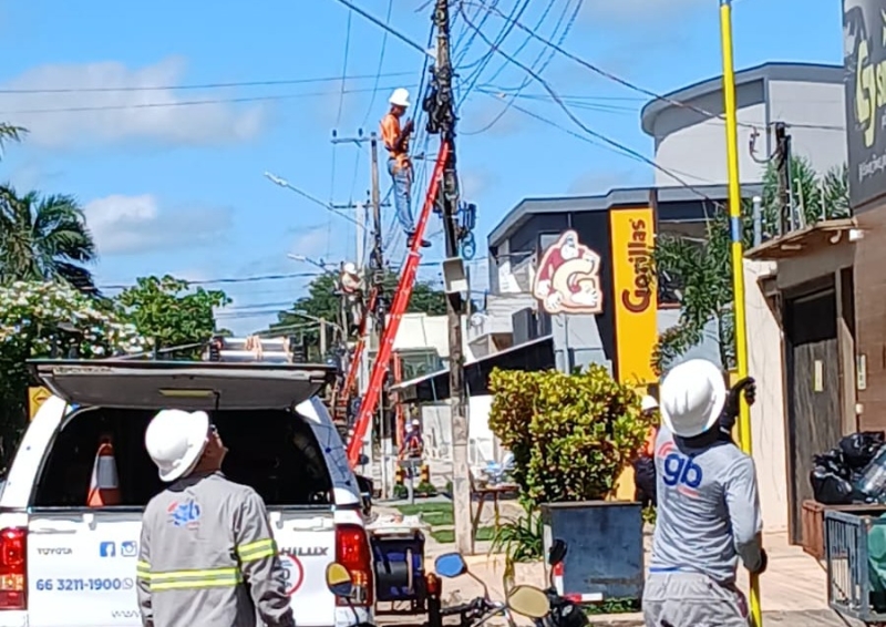 Operação Cidade Limpa retira mais de 300 kg de cabos em ação realizada ontem a ação continua hoje