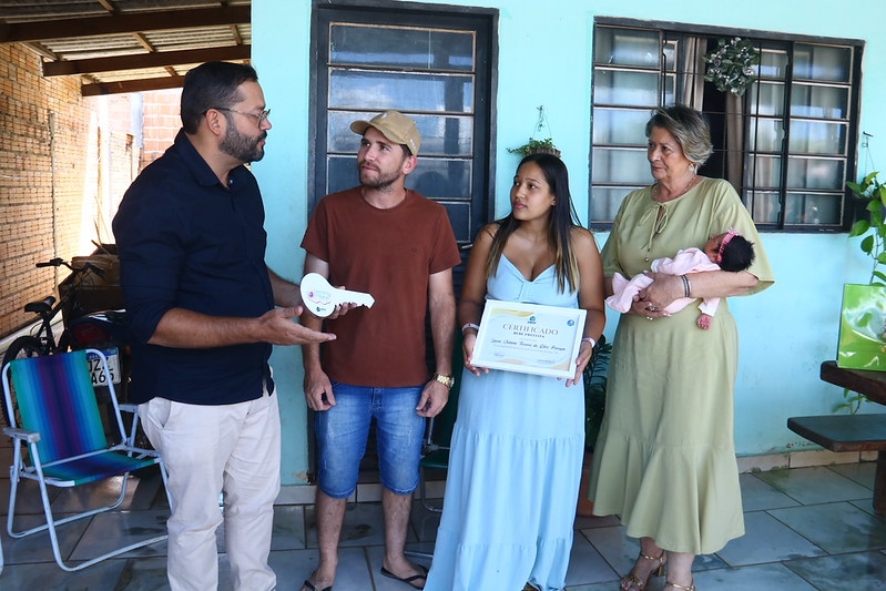 Prefeitura de Sinop celebra Semana do Bebê com entrega simbólica da chave da cidade à primeira bebê nascida em maio
