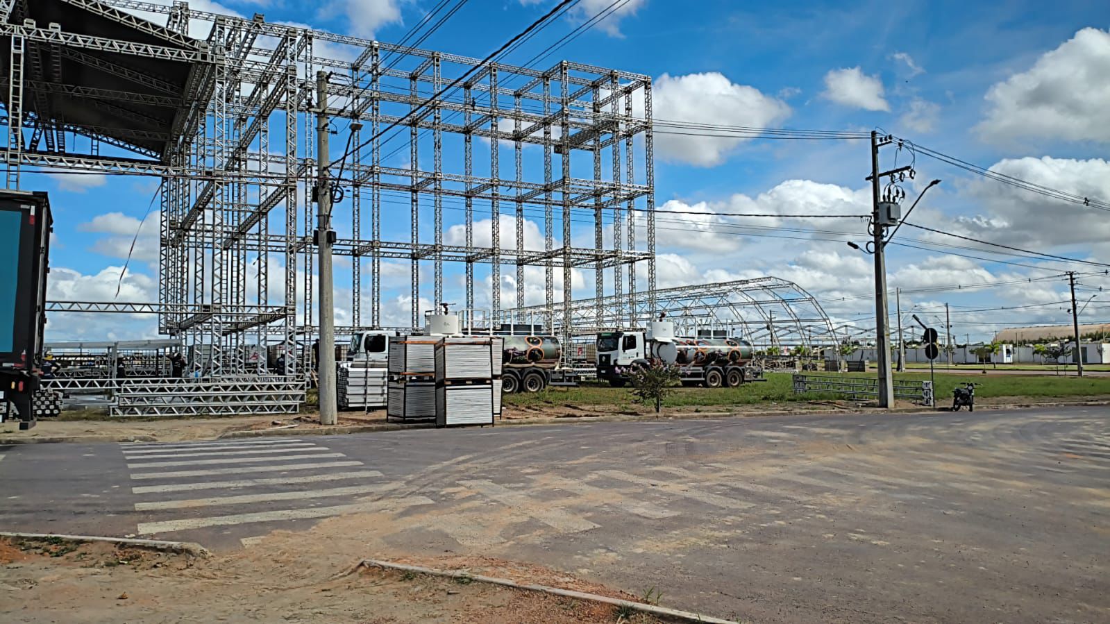 Só nos 30 dias que antecedem o evento são gerados 600 empregos diretos e esse número vai subir nos dias da festa