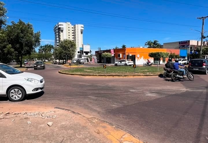 Prefeitura de Sinop inicia na segunda-feira (1º) implantação de semáforo na Avenida das Figueiras com Avenida dos Jacarandás 
