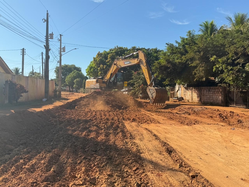 Prefeitura de Sinop inicia obras de asfaltamento no Chácaras Planalto e amplia frentes do pacote de pavimentação