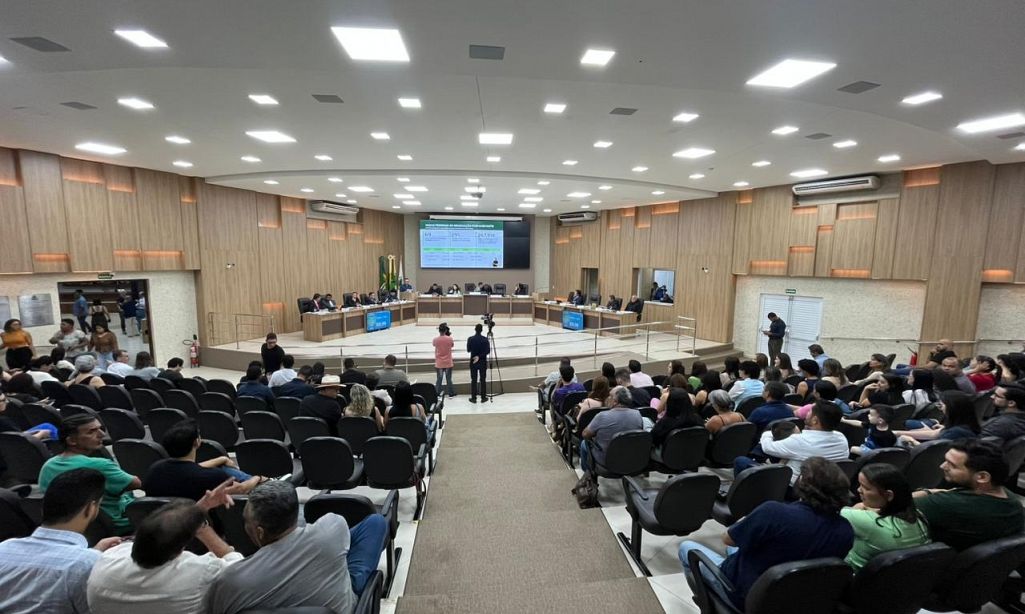 Câmara de Sinop aprova projetos, homenageia cidadãos e reforça fiscalização de obras e serviços públicos