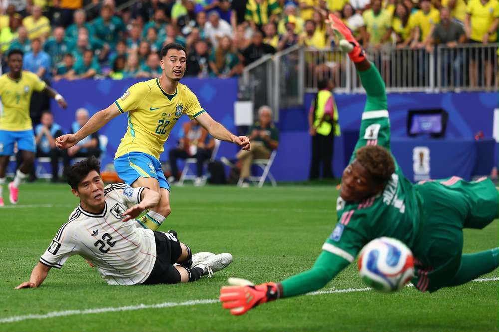 Brasil vira com gol no fim, elimina o Japão e vai às oitavas da Copa do Mundo