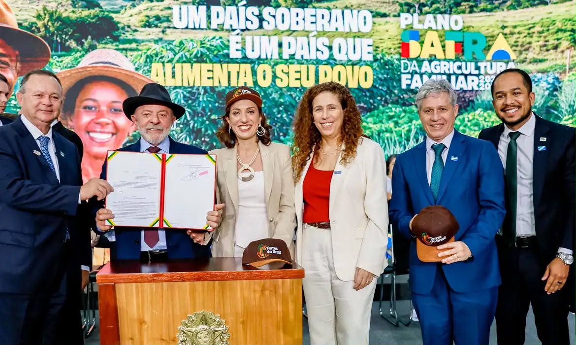 Melhor arma que um país pode ter é alimento, diz Lula