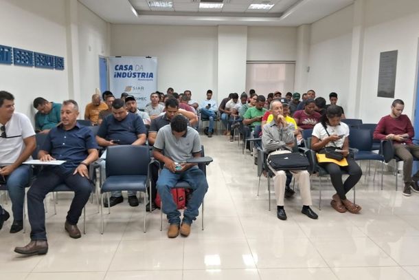 Oportunidades em MT:  Dia E acontece amanhã (14) com mais de 360 vagas em sete municípios