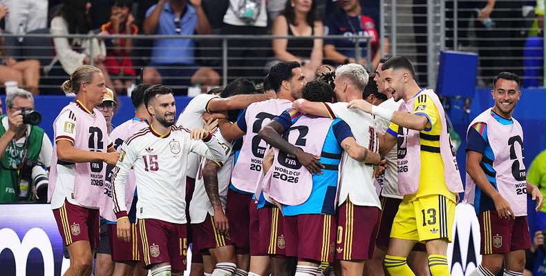 Espanha faz jus a melhor defesa da Copa, anula talentos da França e vai à final pela 2ª vez na história 