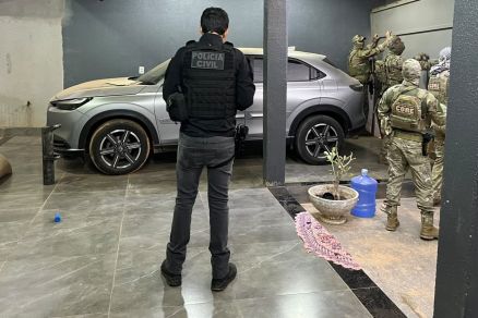EXTORSÃO NO COMÉRCIO: Polícia prende 5 por cobrar taxa de empresários