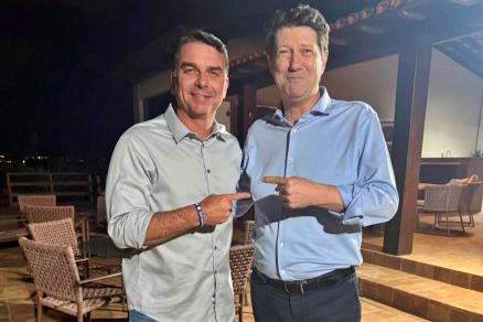 ALMOÇO EM CUIABÁ: Coordenador de Flávio reúniu empresários para financiar campanha