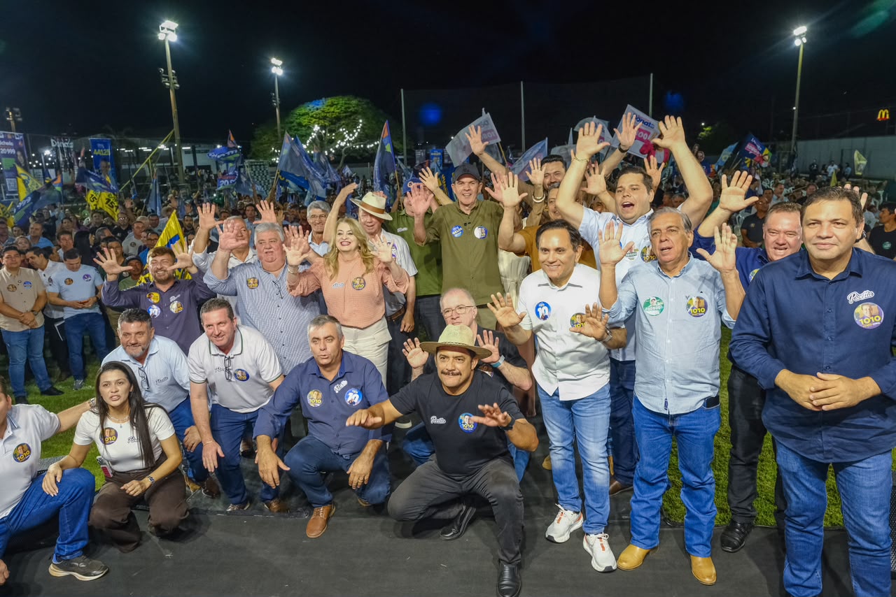 Juarez reúne força política de todo Mato Grosso e leva mil pessoas a lançamento de campanha em Sinop
