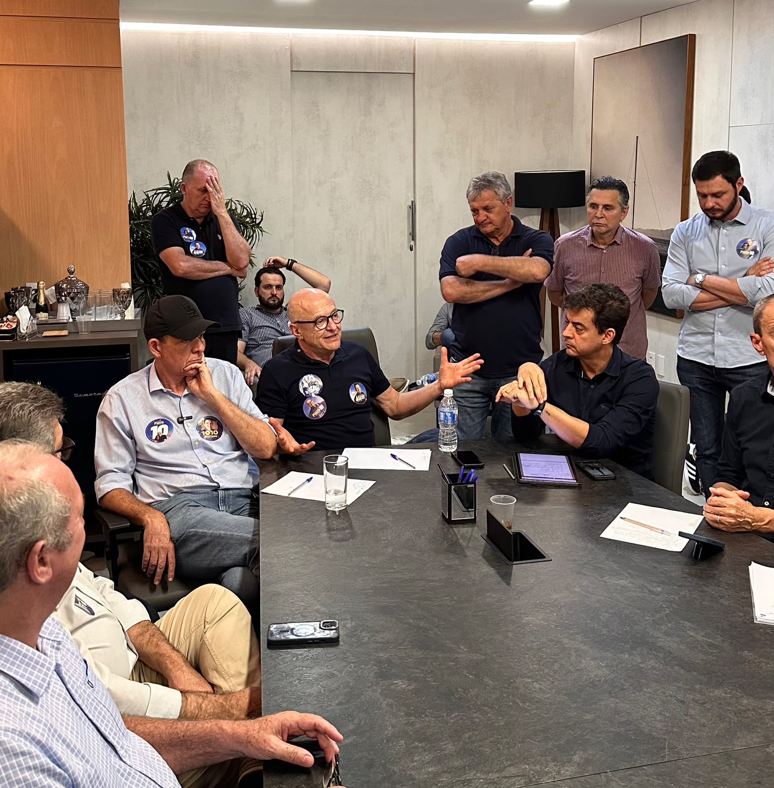 Em Sinop, Pivetta e Juarez discutem situação do Hospital Santo Antônio e saúde regional