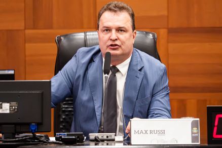 ELEIÇÃO DIFÍCIL: Max diz crer em renovação de até 10 cadeiras na Assembleia