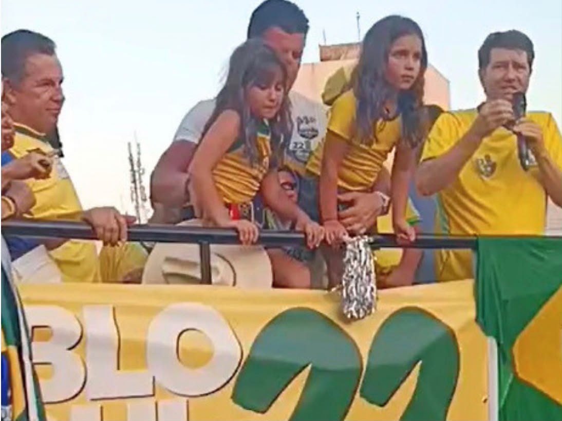 Líderes da direita defendem Flávio Bolsonaro para mudar os rumos do Brasil;