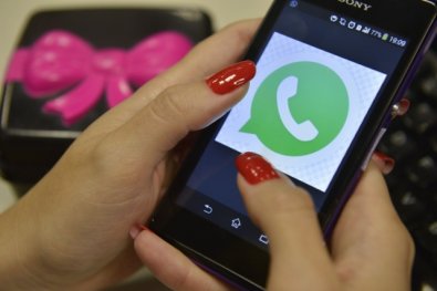 Mulher pega celular do marido para ver Whats e apanha em MT.