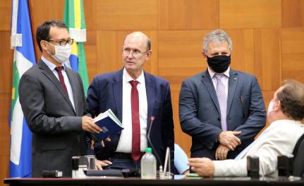 Deputado e esposa testam positivo para novo coronavírus