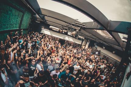 Casa de shows é multada em R$ 60 mil pela Prefeitura de Cuiabá