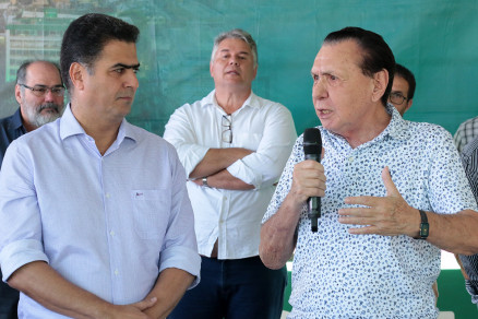 Emanuel pede respeito à maioria e defende Faiad na presidência