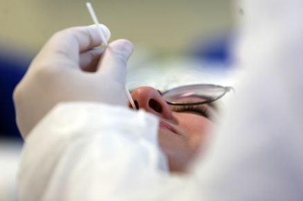 Mesmo com vacina, pandemia deve seguir por boa parte de 2021