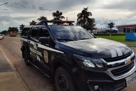 Filho do patrão tenta beijar funcionária à força e acaba detido
