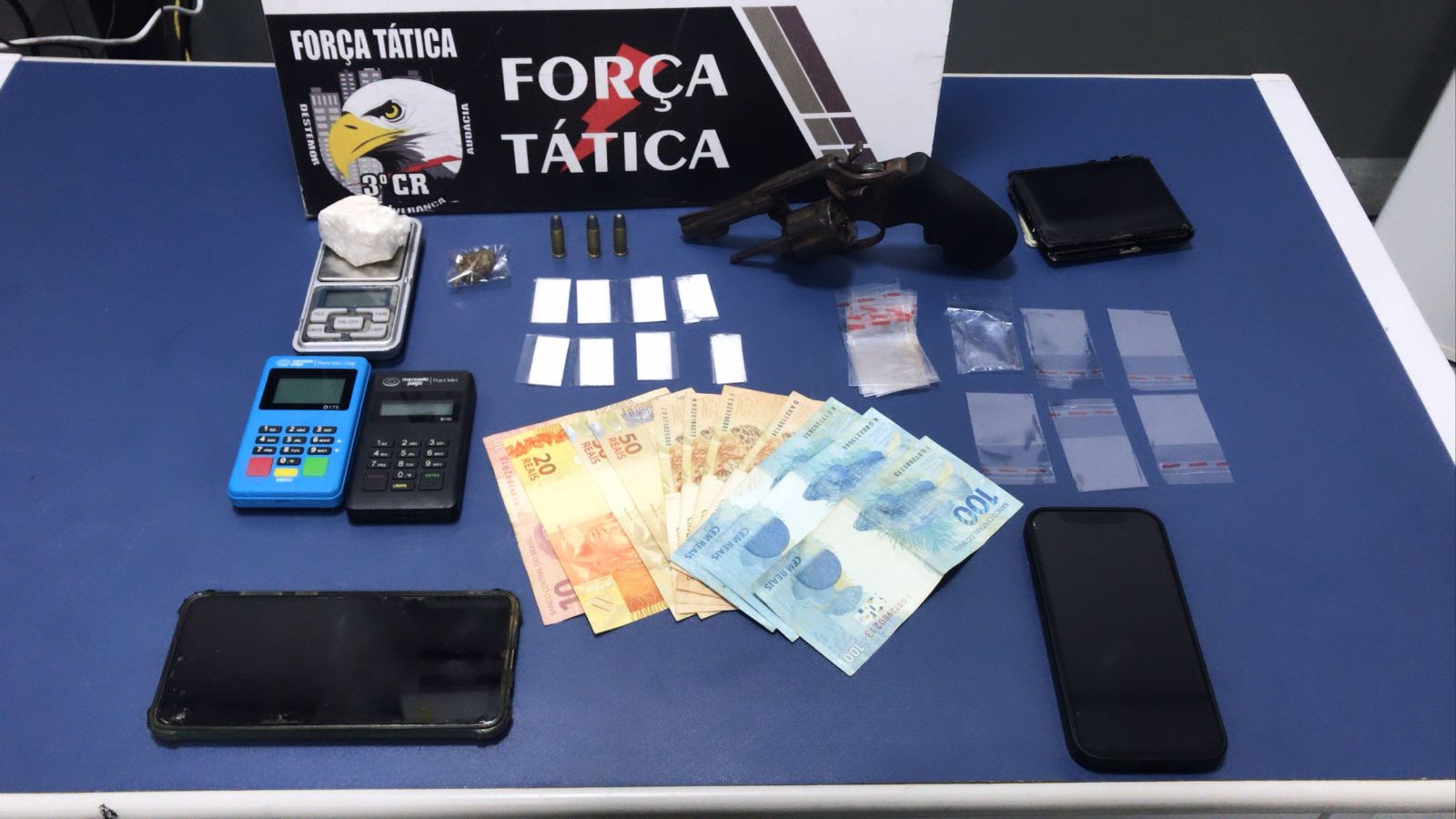 Polícia Militar prende dupla com drogas e arma de fogo em Sinop