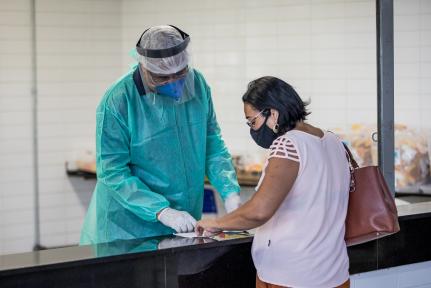 Com mais 17 mortes de covid em 24 horas, MT se aproxima de 190 mil casos
