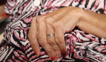 Idosa morre ao lado do marido em ônibus durante viagem