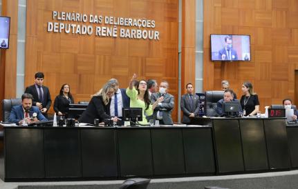 Mendes cita politicagem e critica decreto que libera Estado pagar RGA a servidores do TCE
