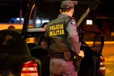 Mulher é sufocada e estuprada enquanto estava desacordada