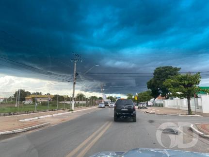 Semana começa com tempo nublado em Mato Grosso
