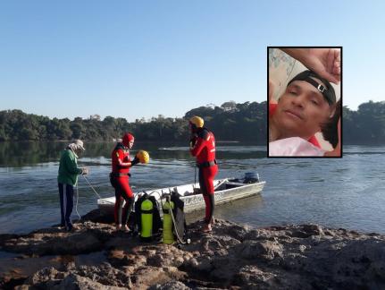 Lancha de empresário atropela barco, pescador some e morre afogado