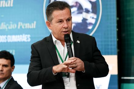 Governador Mauro Mendes rebate Barranco Dinheiro não é de Lula ou meu, é do cidadão
