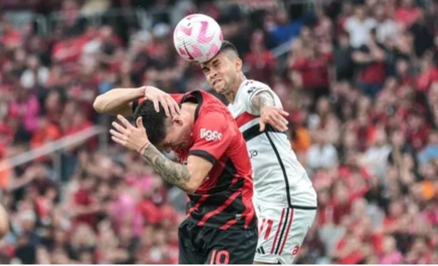 São Paulo empata com Athletico-PR por 1 a 1