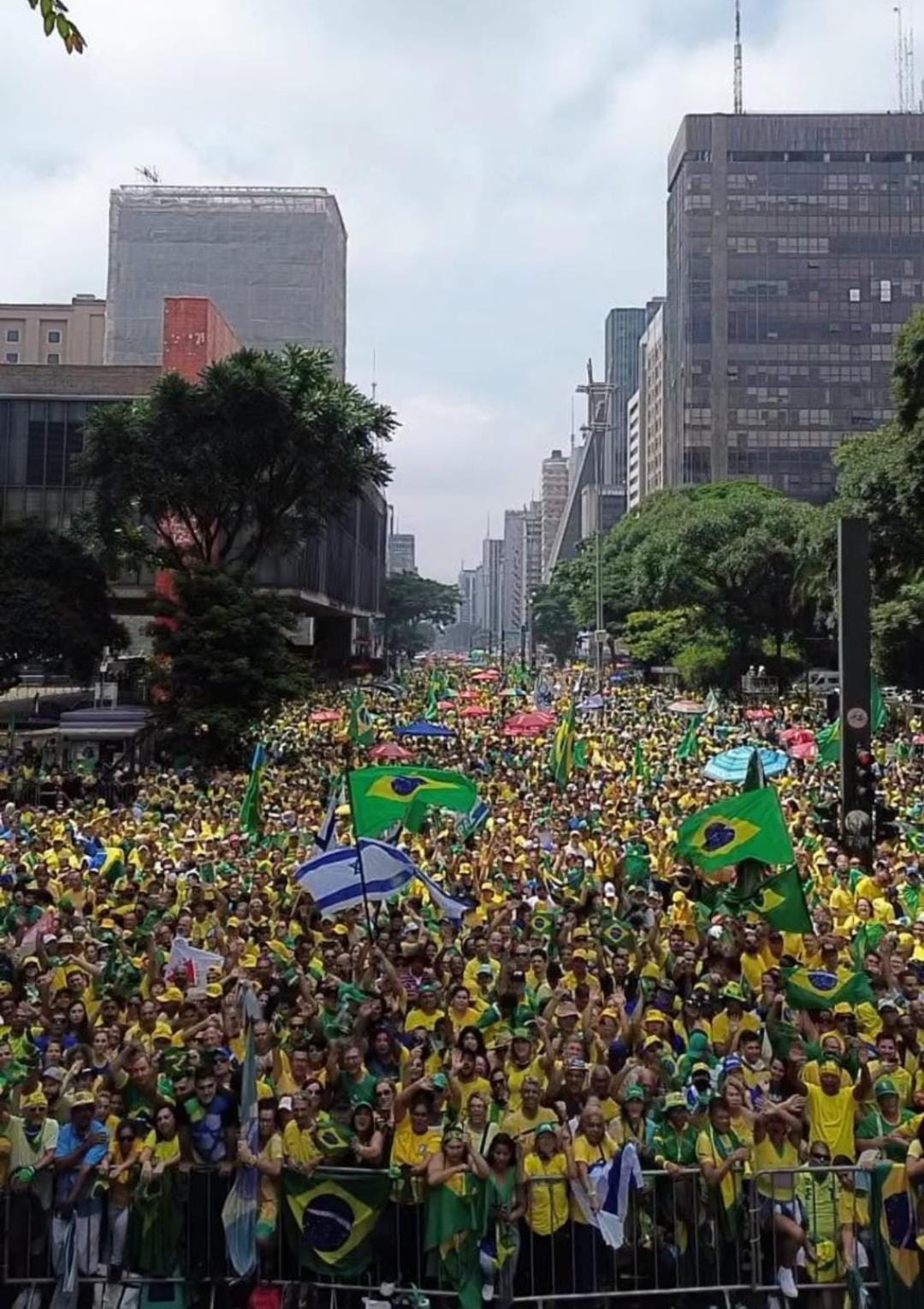 Ato reúne apoiadores de Bolsonaro em São Paulo